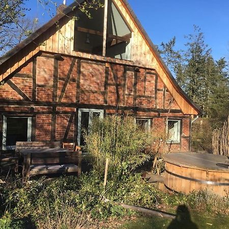 Wunderschoenes Bauernhaus An Der Elbe Bleckede Dış mekan fotoğraf
