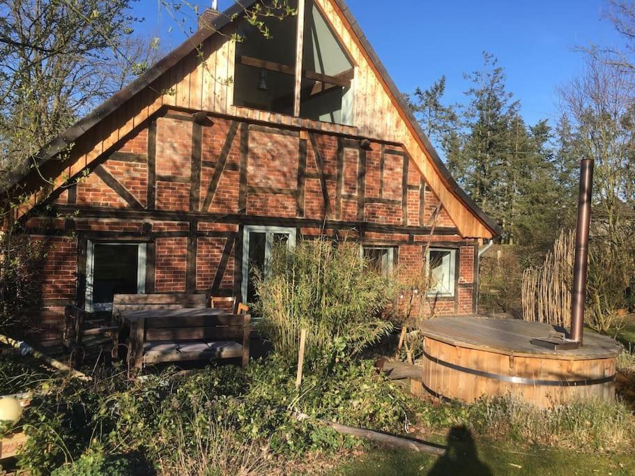 Wunderschoenes Bauernhaus An Der Elbe Bleckede Dış mekan fotoğraf